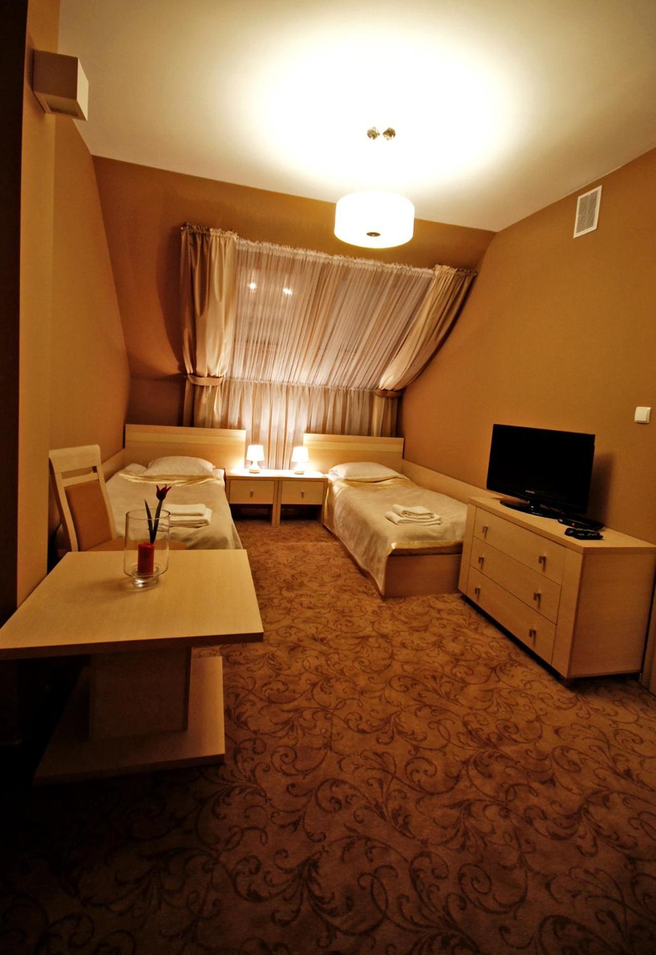 Hotel Hibiskus Boguchwała Eksteriør bilde
